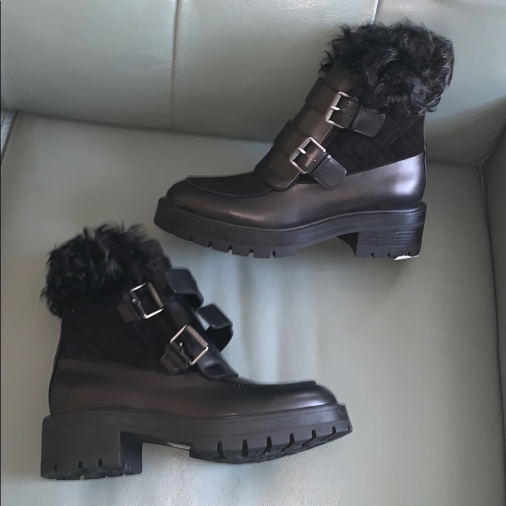 Aquazzura  Ryan Lug-Sole Shearling Buckle Boots